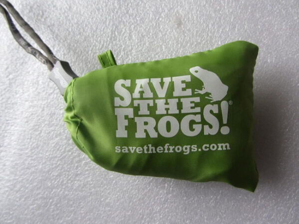 ChicoBag Save The Frogs green pouch 1