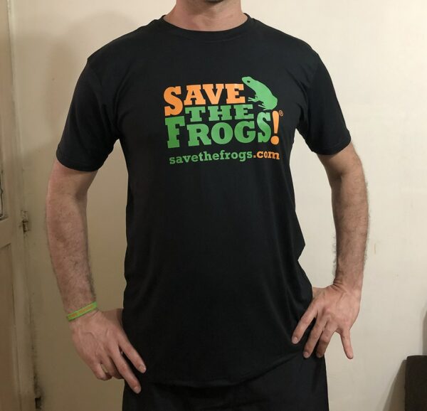 Maintenir l&#39;équilibre T-shirt Save The Frogs Kerry Kriger 10 800 1