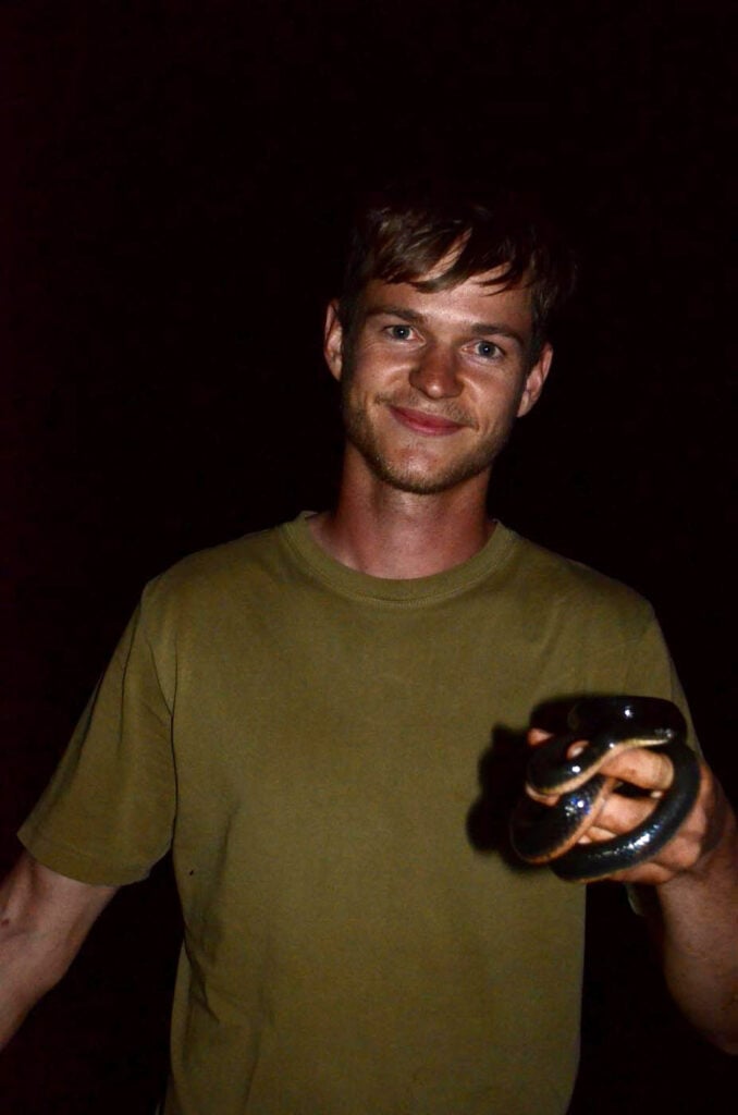 सेव-द-फ्रॉग्स-फोटो-कॉन्टेस्ट-2025-टिम-ब्रैमर-दक्षिण-अफ्रीका-ग्रैंड-प्राइज-विजेता