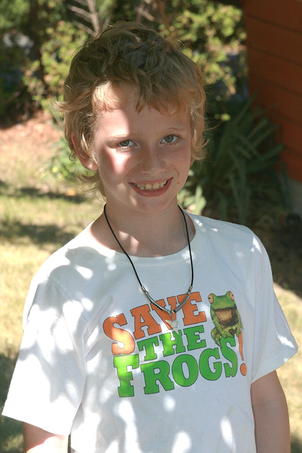 Shirt Save The Frogs Classic Logo Tyler Henderson Frogs 600 1