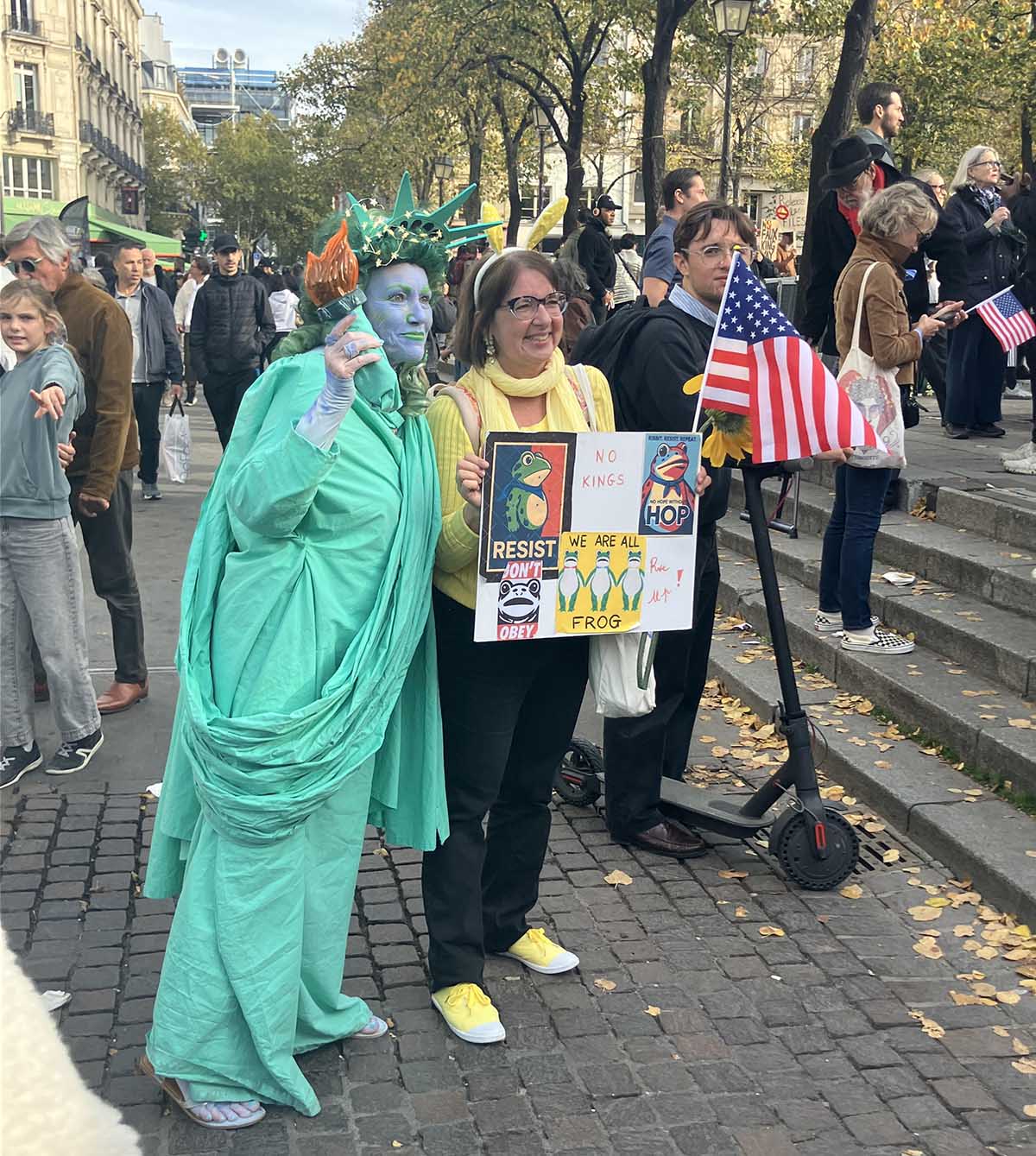 파리-노-킹스-2025-10-18-개구리-1-1200